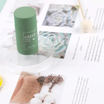 Mască Facială cu Argilă Verde – Curățare Profundă & Ten Mat